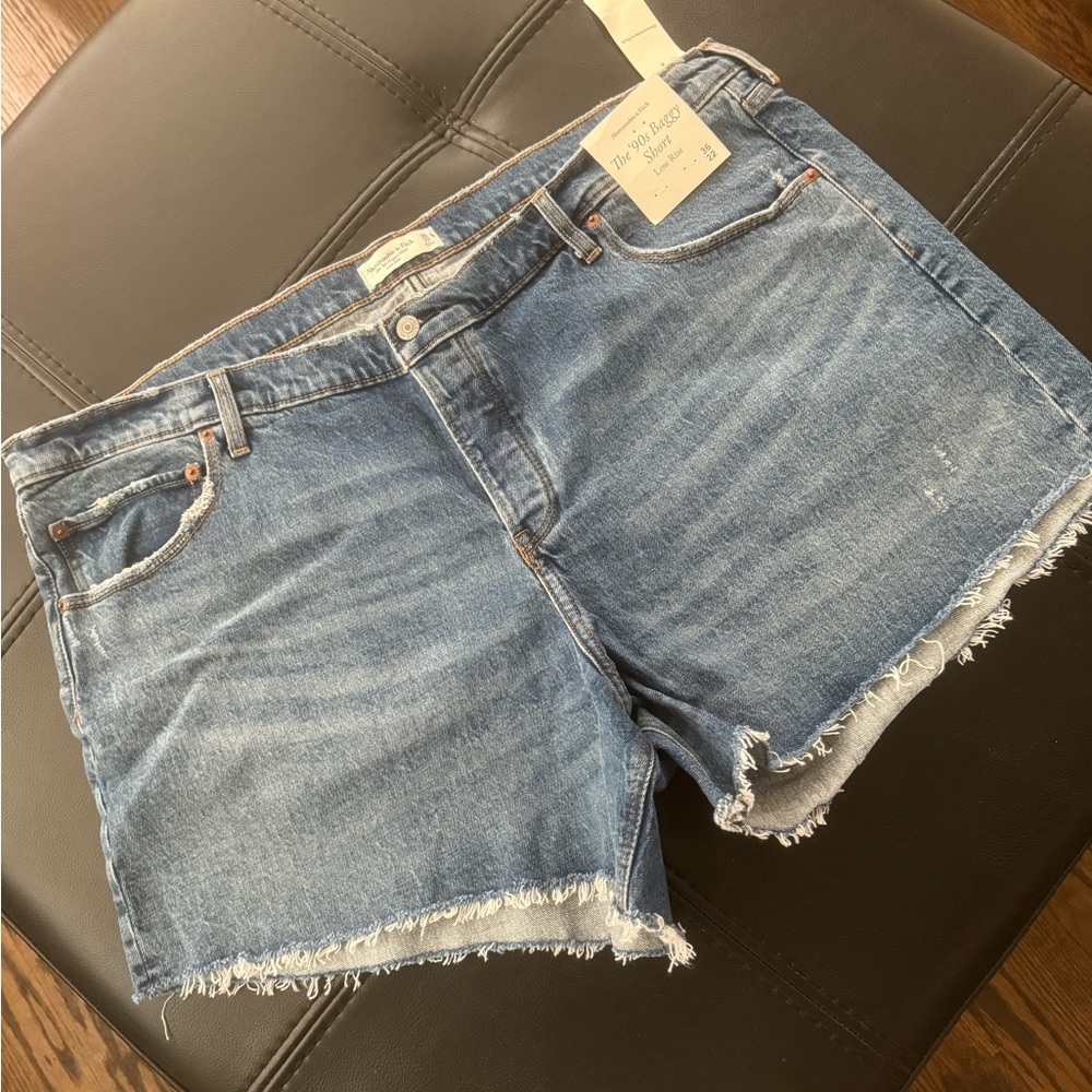 NWT Abercrombie denim shorts - Picture 1 of 4